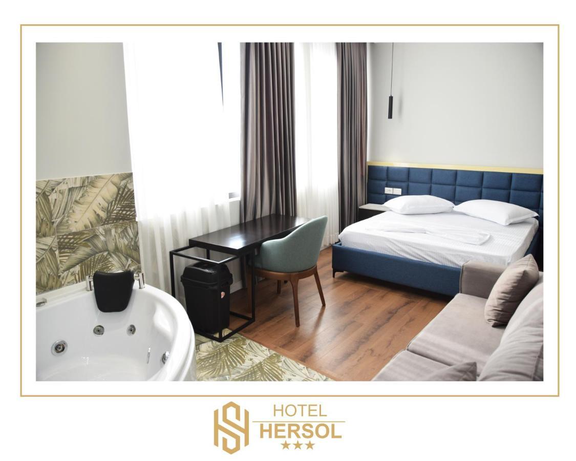 Hotel Hersol Durres Bagian luar foto