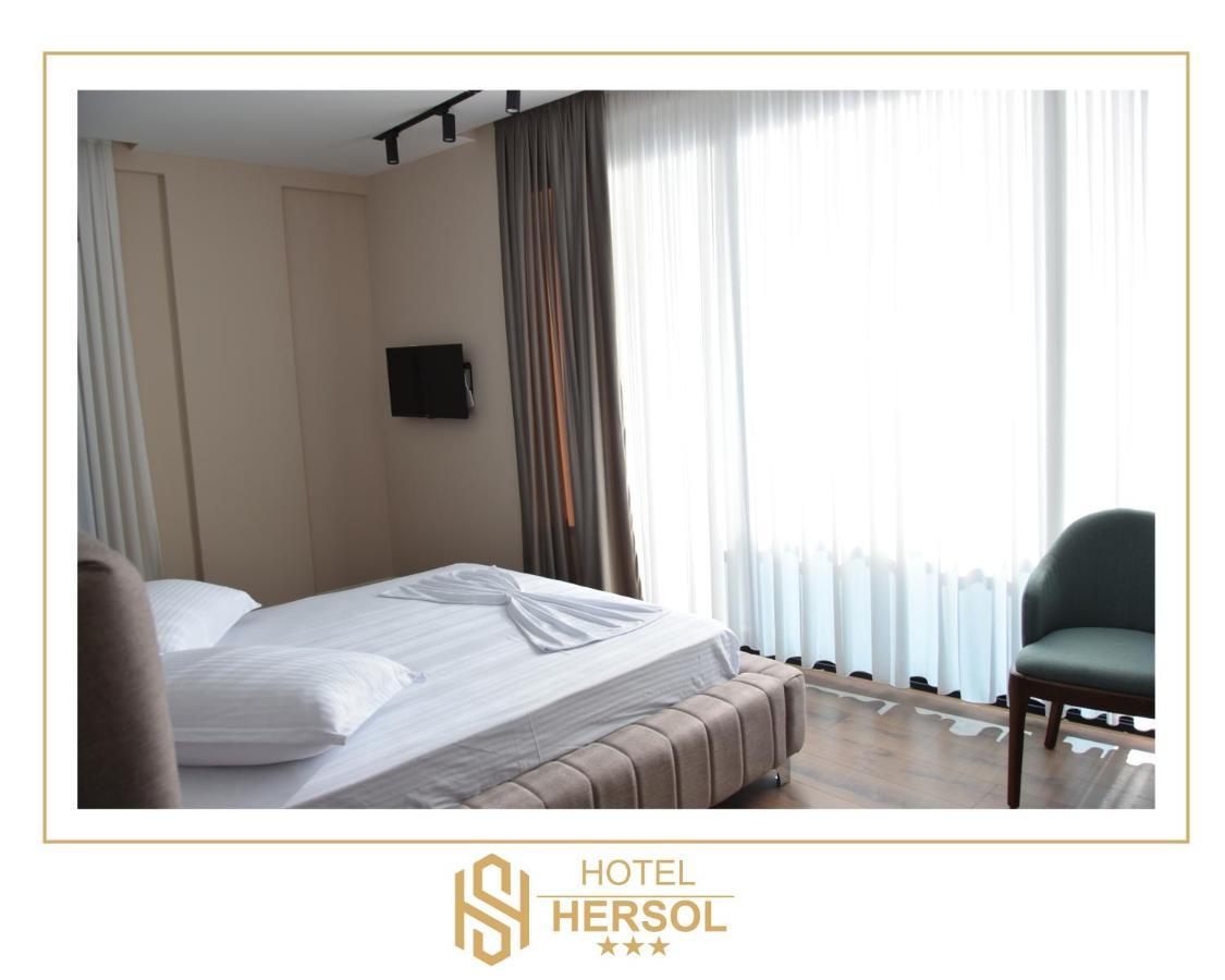 Hotel Hersol Durres Bagian luar foto