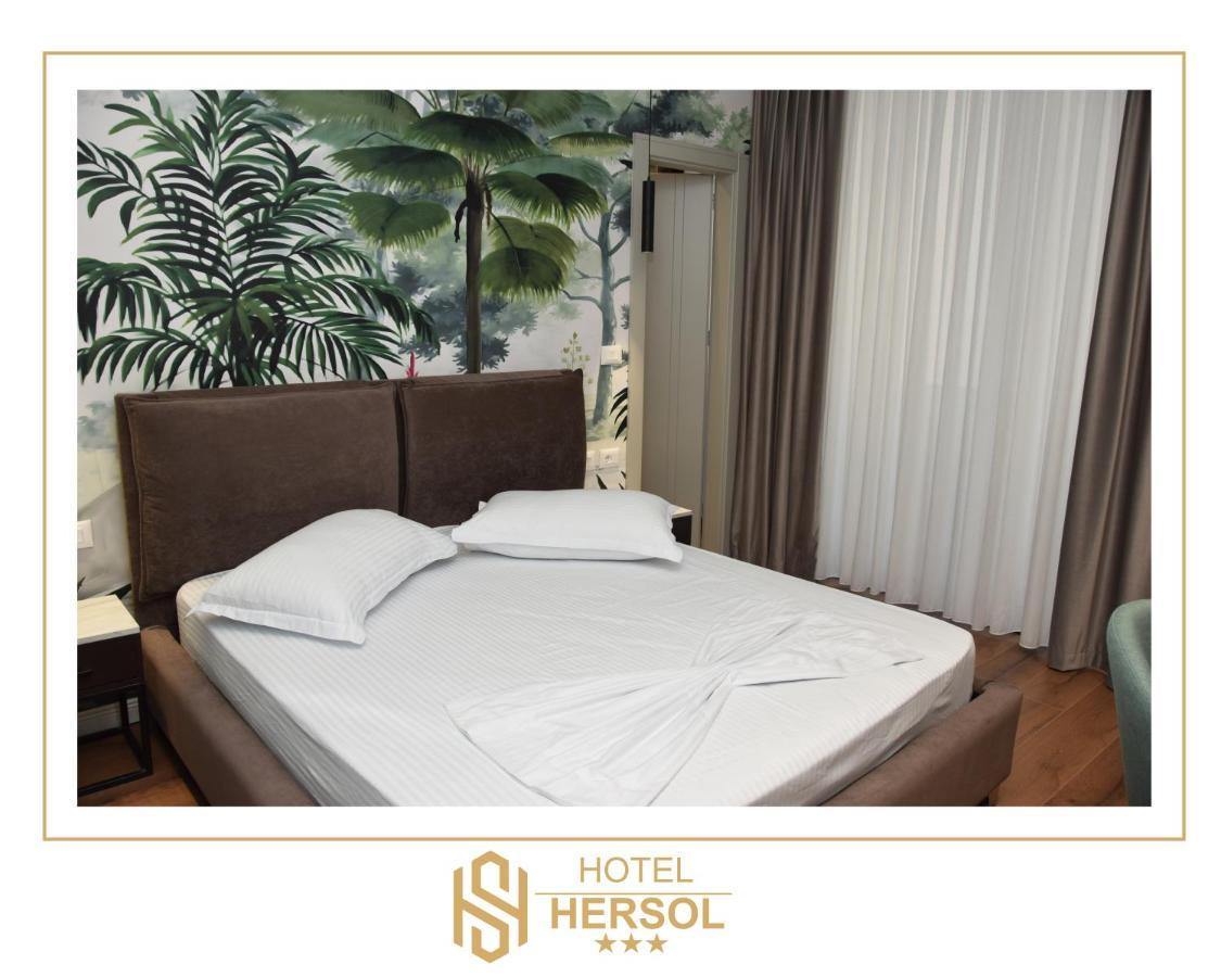 Hotel Hersol Durres Bagian luar foto