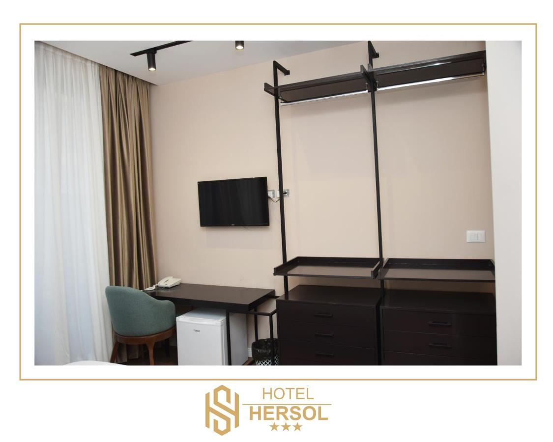 Hotel Hersol Durres Bagian luar foto