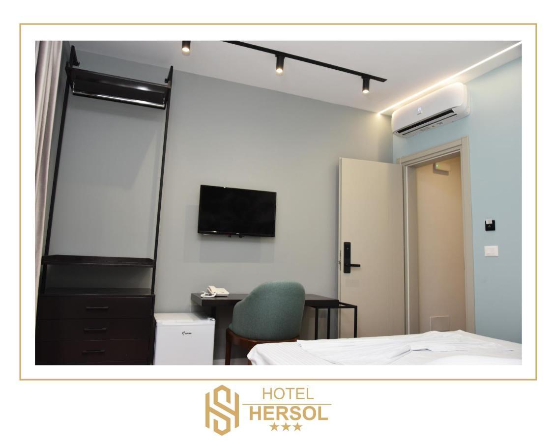Hotel Hersol Durres Bagian luar foto
