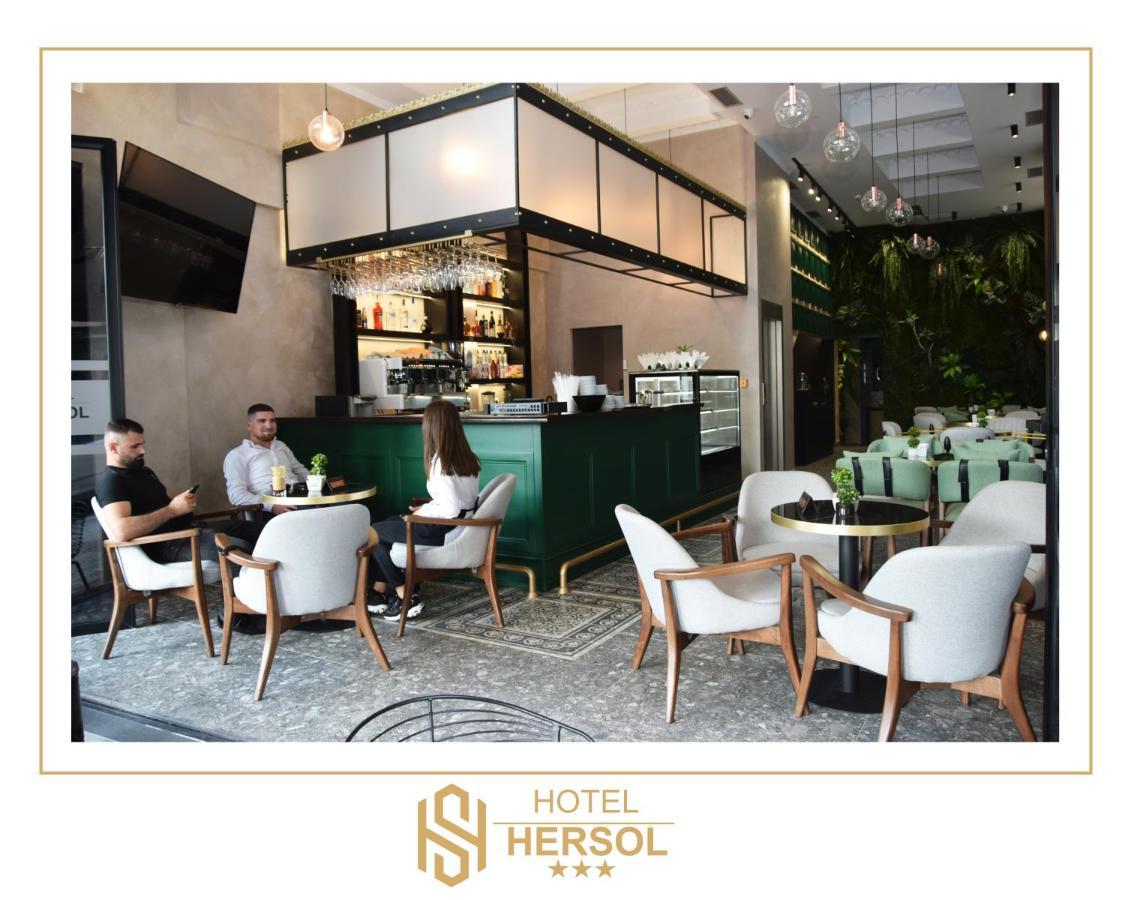 Hotel Hersol Durres Bagian luar foto