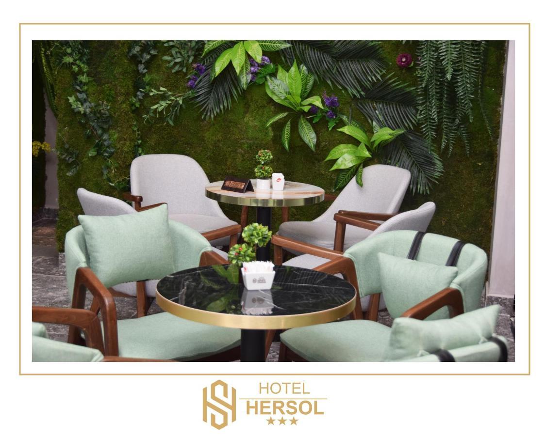 Hotel Hersol Durres Bagian luar foto