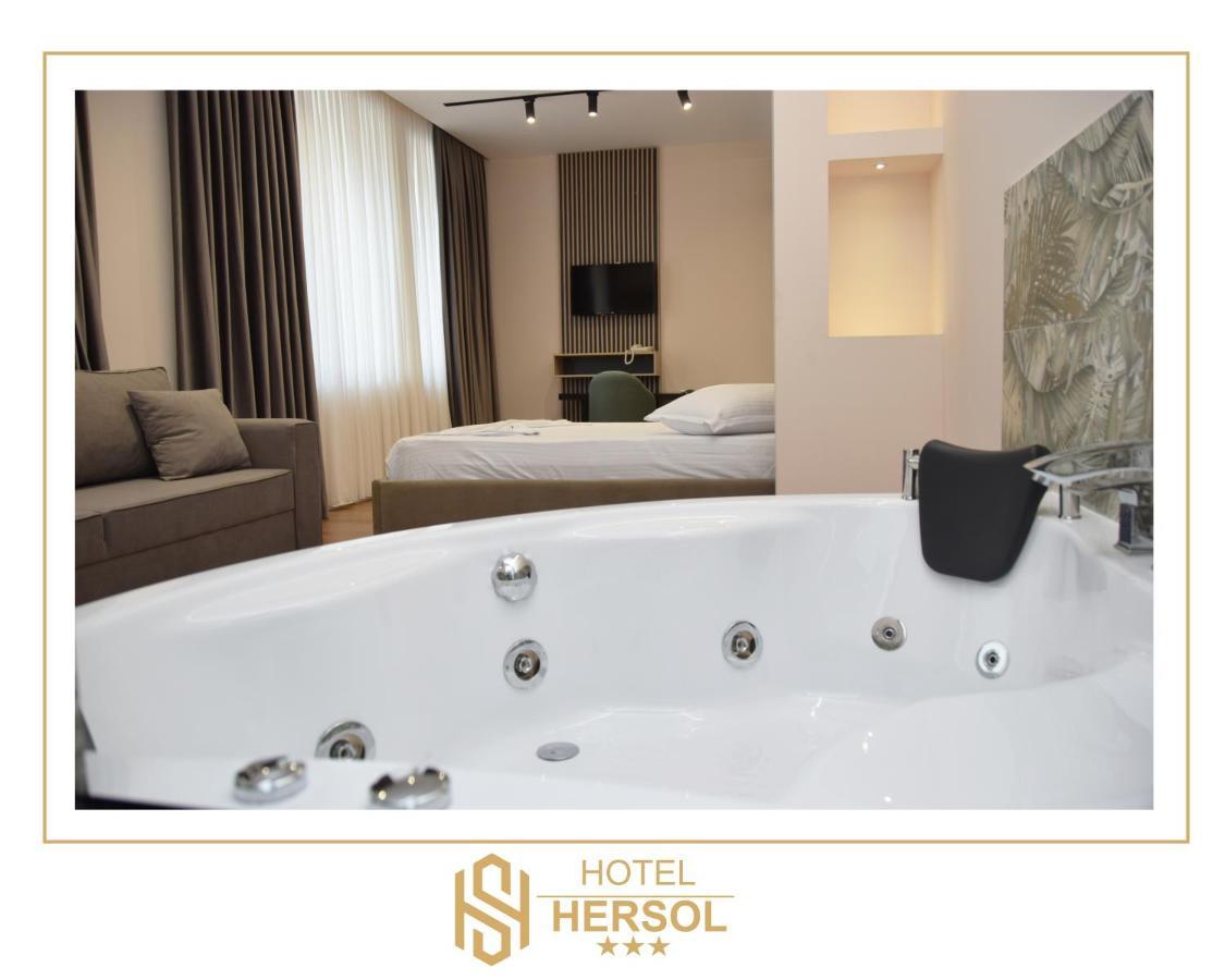 Hotel Hersol Durres Bagian luar foto